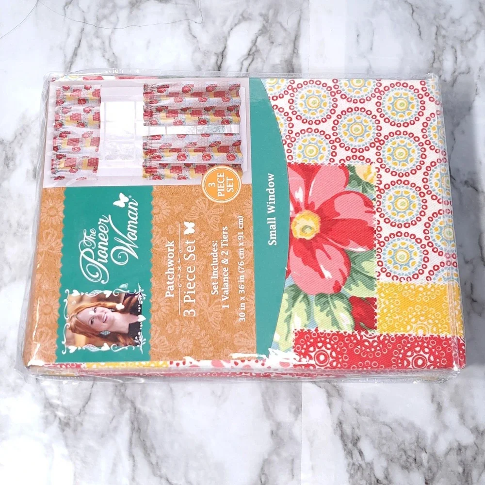 New The‎ Pioneer Woman (3) Piece Patchwork Curtain Floral 30